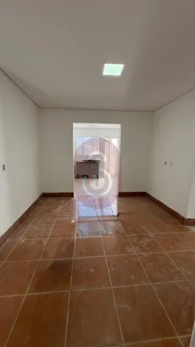 Casa térrea para locação ou venda na Vila Carrão. Rua Maria Guilhermina..