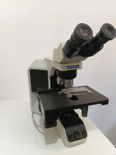 Microscópio Olympus BX43 + Platina Motorizada Automática e Controle Ergonômico (ITK)