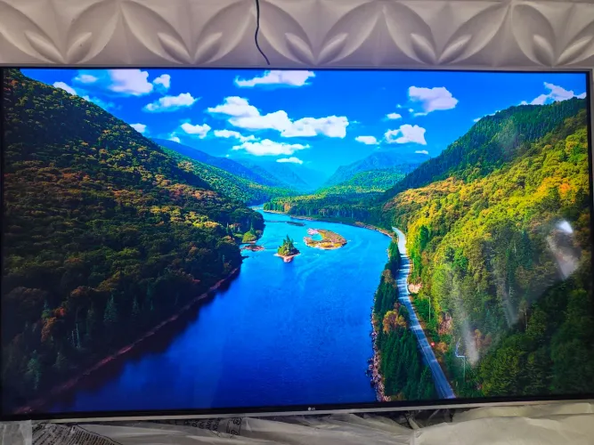 LG Smart TV 55" 4K UHD - 55UJ7500