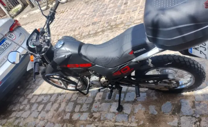 Moto em ótimo estado de conservação 