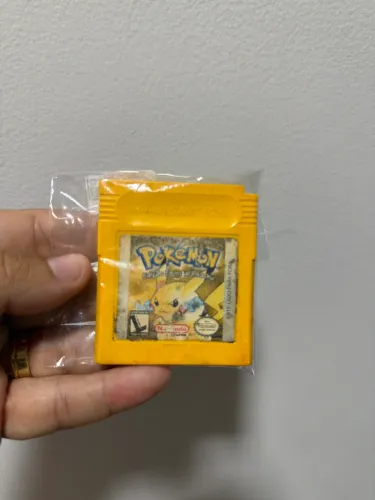 Pokemon yellow original 