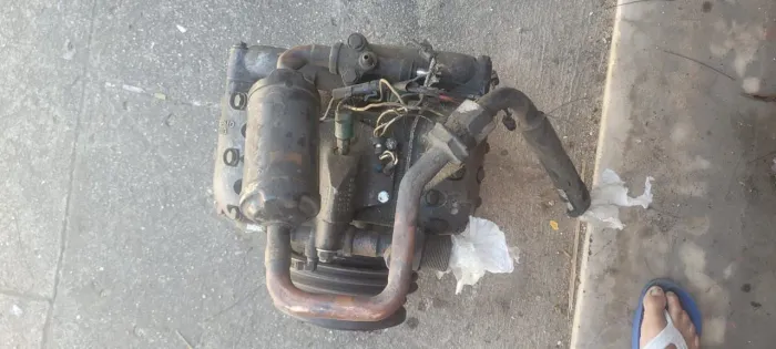 Compressor de ar condicionado para ônibus em bom estado 