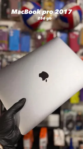 MacBook Pro 2017 256gb 