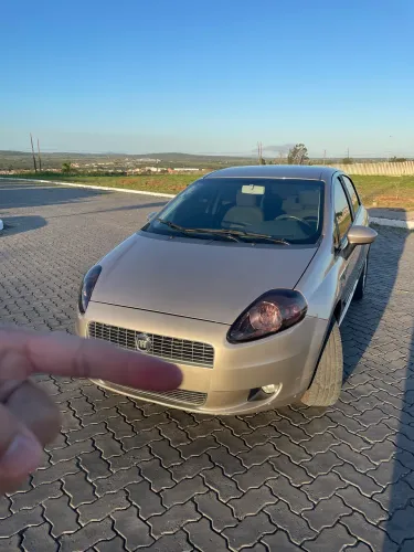 Fiat Punto Attractive Italia 1.4 F.flex 8V 5P 2012
