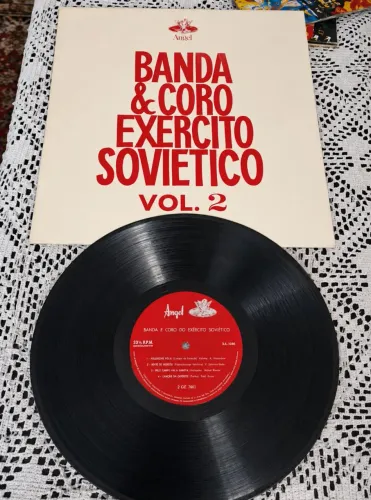 disco de vinil "Banda e Coro do Exército Soviético vol 2