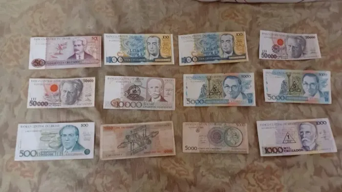 COLEÇÃO DE 29 NOTAS DE DINHEIRO ANTIGAS PARA COLECIONADORES