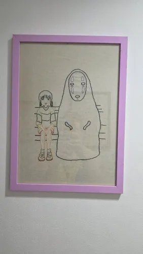 Bordado Artesanato Emoldurado MDF Vidro Feito à Mão - Ghibli Chihiro No Face
