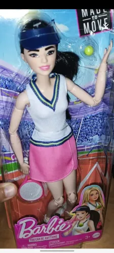 Barbie Made to move feita mexer tenista
