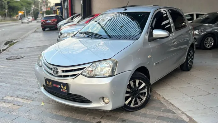 Toyota Etios X 1.3 Flex 16V 5P Mec. 2017