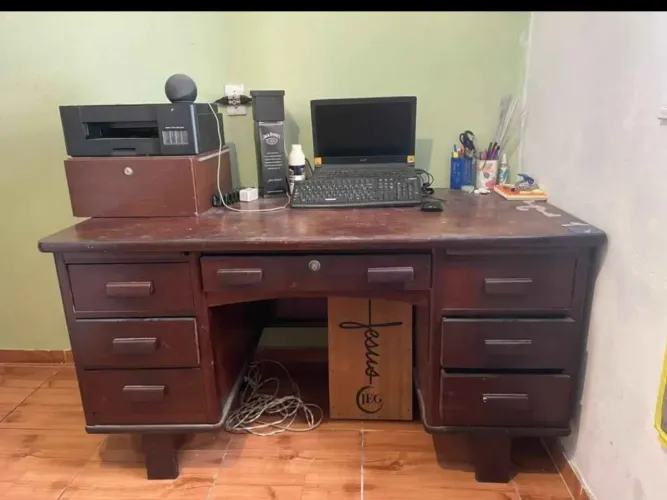 Mesa de escritório madeira maciça