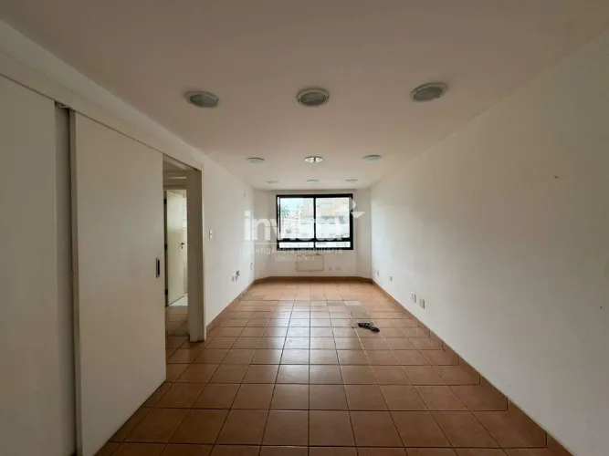 Sala Comercial para Alugar com 85m² na Encruzilhada em Santos