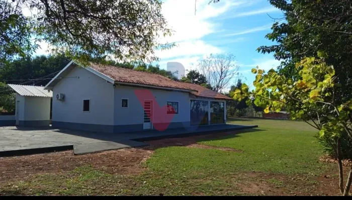 Sítio de Porteira Fechada em Santa Mônica 36.000 m com Casa Mobiliada e Galpão