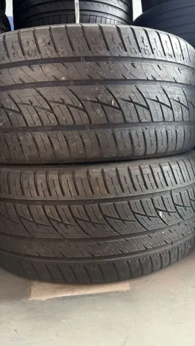 Pneus 305/40/22 marca DELINTE 