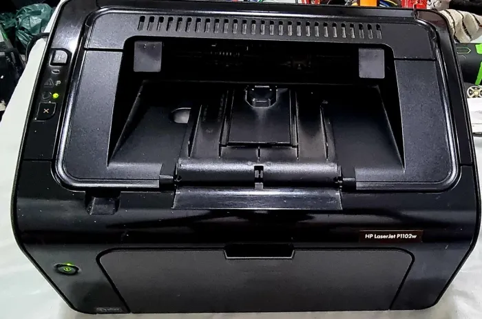 Impressora HP LaserJet P1102W Wi-Fi Wireless - Laser Monocromática