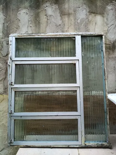 Vendo Janela basculhante