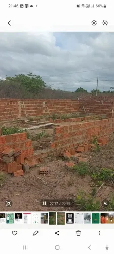 Vendo terreno com casa para terminar