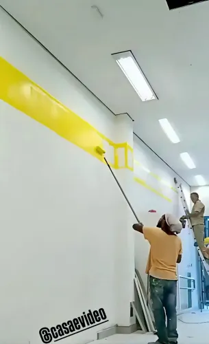 Pintor e meio oficial
