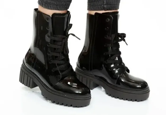 Vendo Bota Petite Jolie Strokes