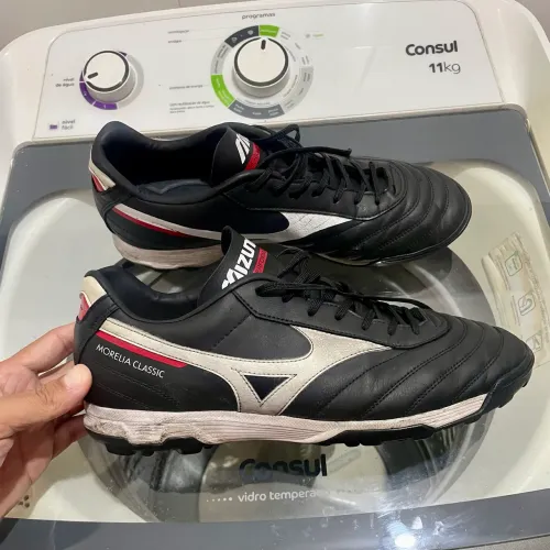 Chuteira Society Mizuno Morelia Classic