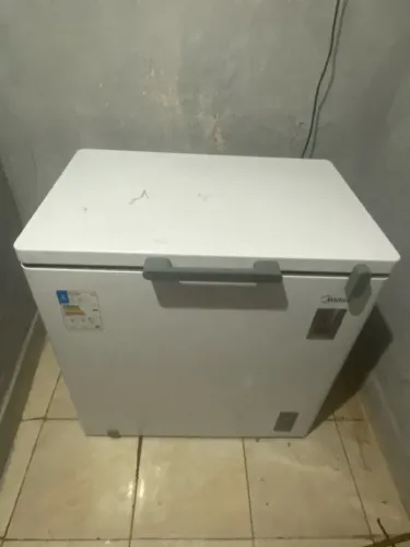 Uma freezer nova pra venda