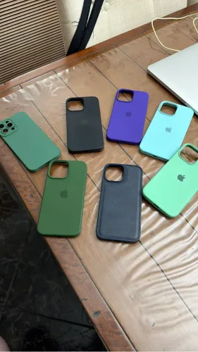 Cases capas iPhone 13 Pro Max usadas leia anúncio