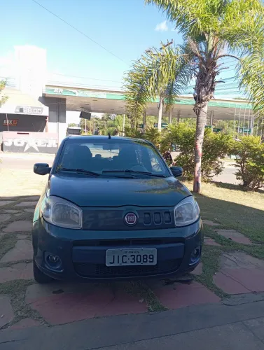 Fiat Uno Attractive 1.4 EVO Fire Flex 8V 4P 2011