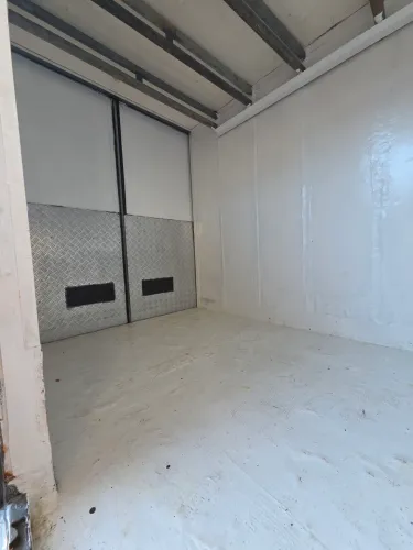 Frete de caminhão baú frigorífico