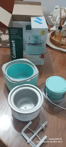 Sorvete Gelato italiano, preparo simples em casa. Leve, portatil. Usada apenas uma vez.
