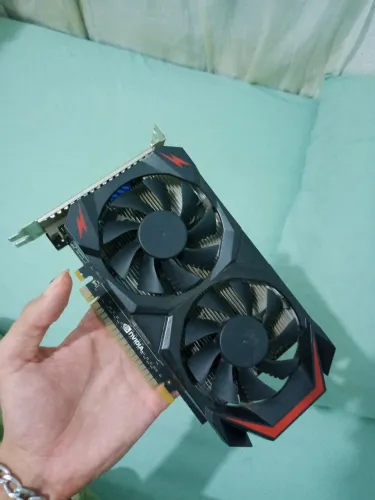 placa de video GTX 550ti 1gb NVIDIA