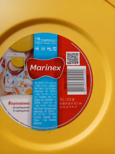 Saladeira marinex com tampa.TAMANHO Grande