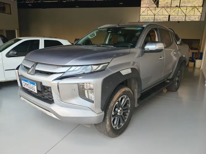 Mitsubishi L200 Triton Sport HPE-S 2.4 CD Dies. AUT 2022