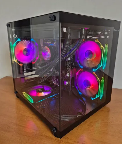 PC Ryzen 5 5600G 16GB SSD NVMe 256GB - Water Cooler 240mm e Gabinete Aquário
