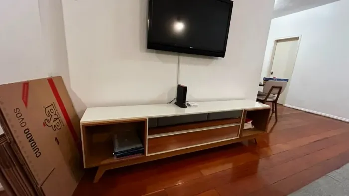 Rack com duas gavetas