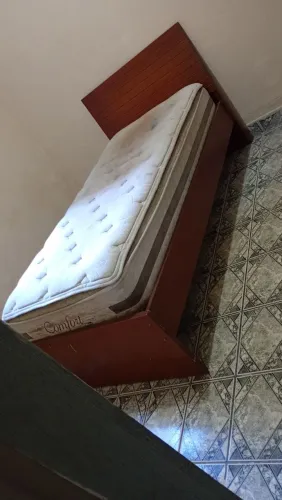 Cama de solteiro com colchão