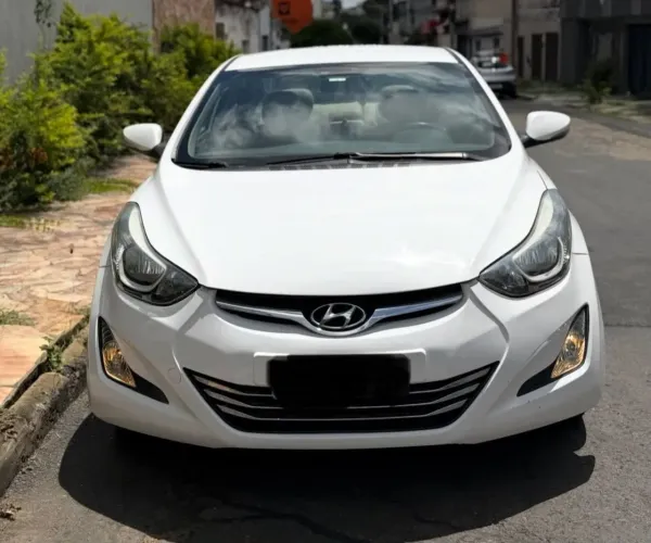 Hyundai Elantra GLS 2.0 16V Flex Aut. 2015