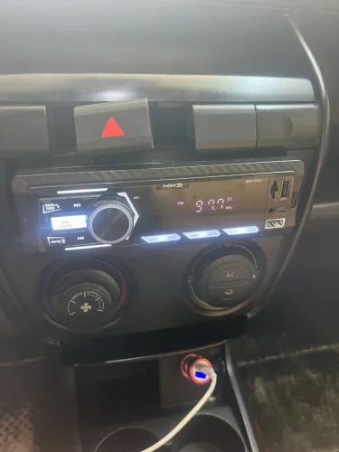 Aparelho de som automotivo 