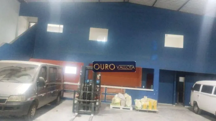 Galpão em Jundiapeba com 500m²