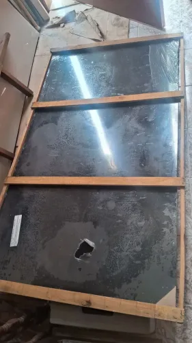 Tampo de vidro preto