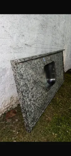 BARATO ,CUBA DE GRANITO ANDORINHA 1,60x 50 PERFEITA.