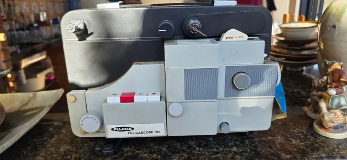  Projetor de cinema vintage Fujicascope M2.