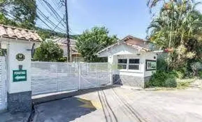 Terreno à venda, 595 m² por R$ 260.000,00 - Itaipu - Niterói/RJ