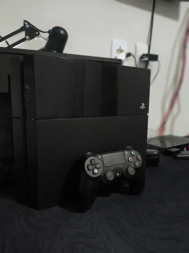 PS 4