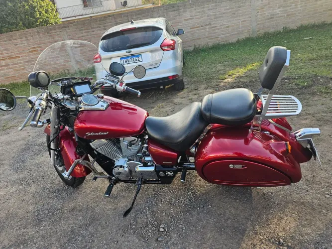 Shadow 750 
