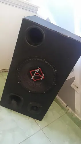 Caixa de som Automotivo Bomber