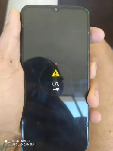 Celular Motorola Moto G9 Play com defeito na bateria
