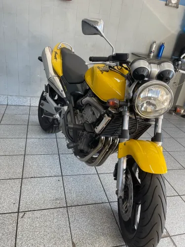 Hornet vendo ou troco 