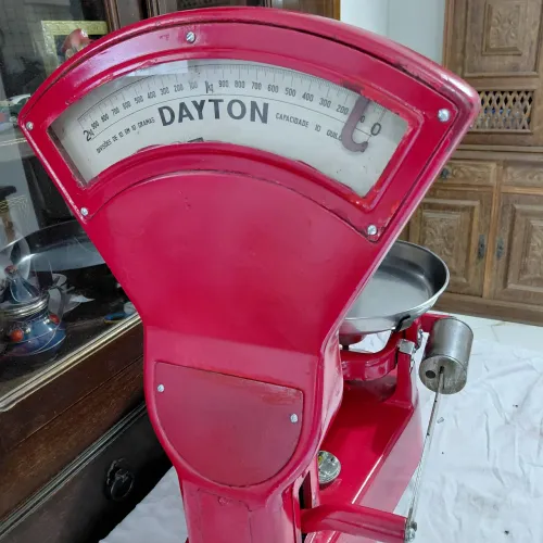 Vendo antiga balança Dayton capacidade 10 kg restaurada e funcionando
