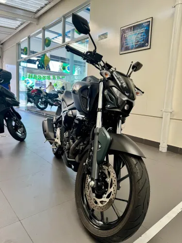 VENDO FAZER FZ15 2025 NOVÍSSIMA 