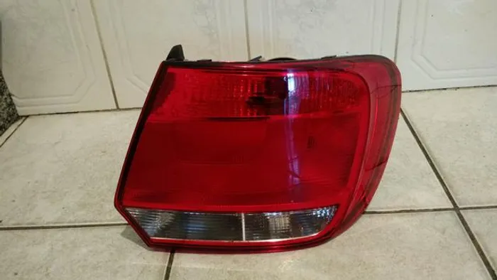 Lanterna traseira direita Volkswagen gol g6