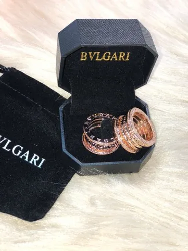 aliança anel bvlgari de luxo valor da unidade com caia original brinde
